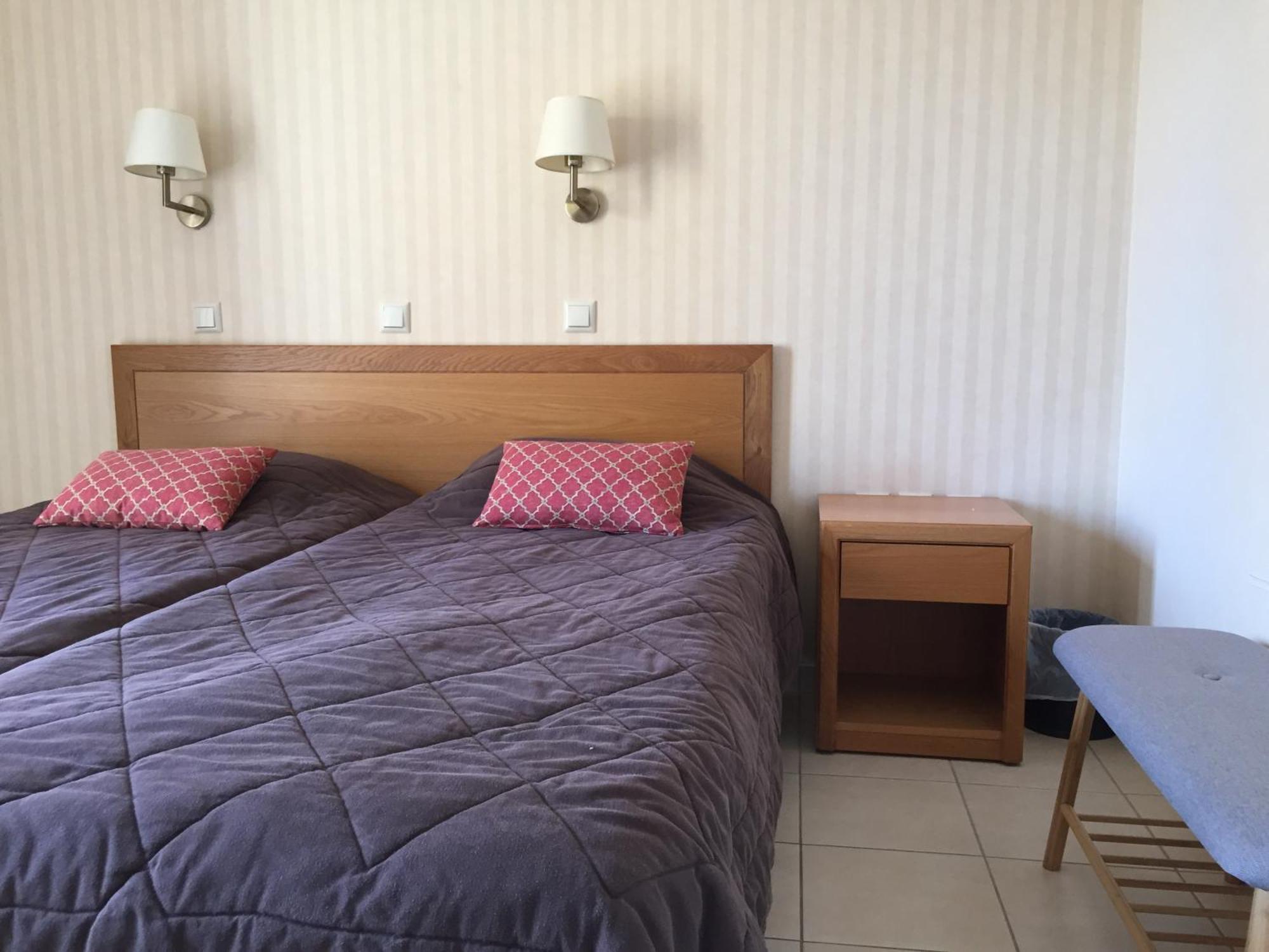 Hotel Ostria カラマタ 部屋 写真