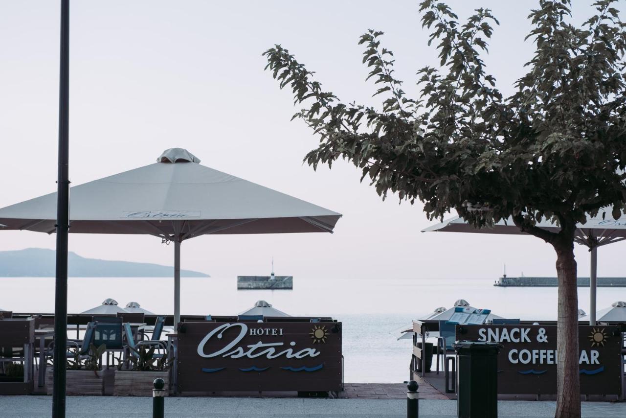 Hotel Ostria カラマタ エクステリア 写真